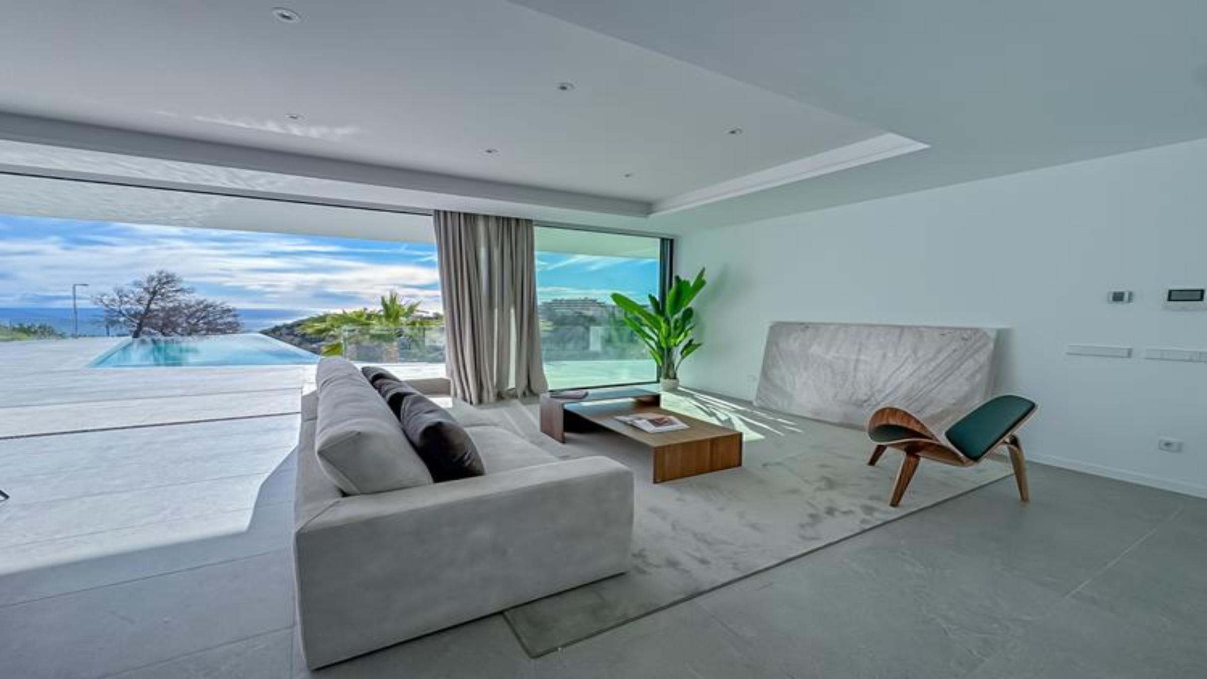 LlmL_muebles__11___newsize_2400by1350.jpg