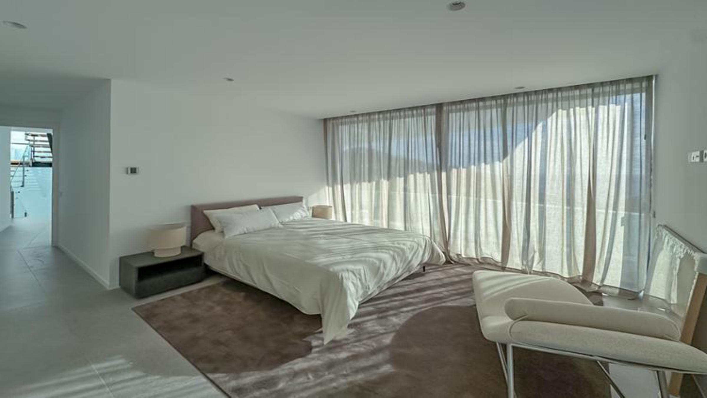 F_LlmL_muebles__1___newsize_2400by1350.jpg