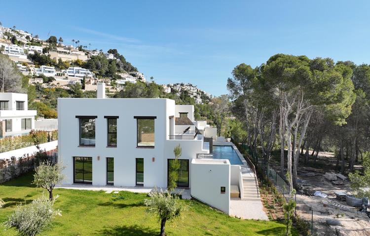 B_DJI_0367_Villa_B1 A_COVER_1540x1090web_750by478.jpg