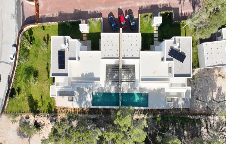 F_DJI_0378_Villa_B1_and_B2 A_COVER_1540x1090web_750by478.jpg