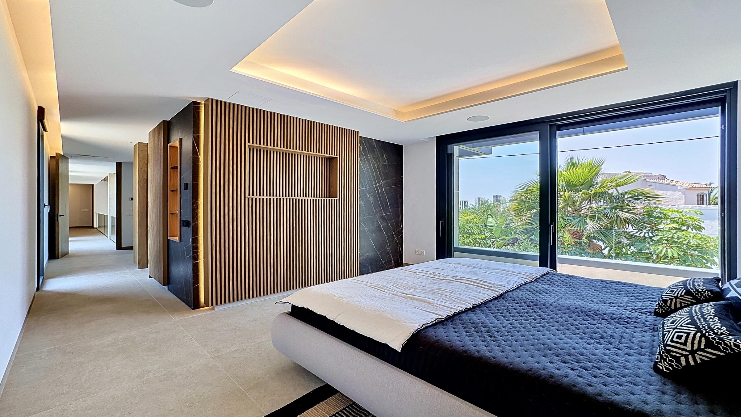 F_33newsize_2400by1350.jpg