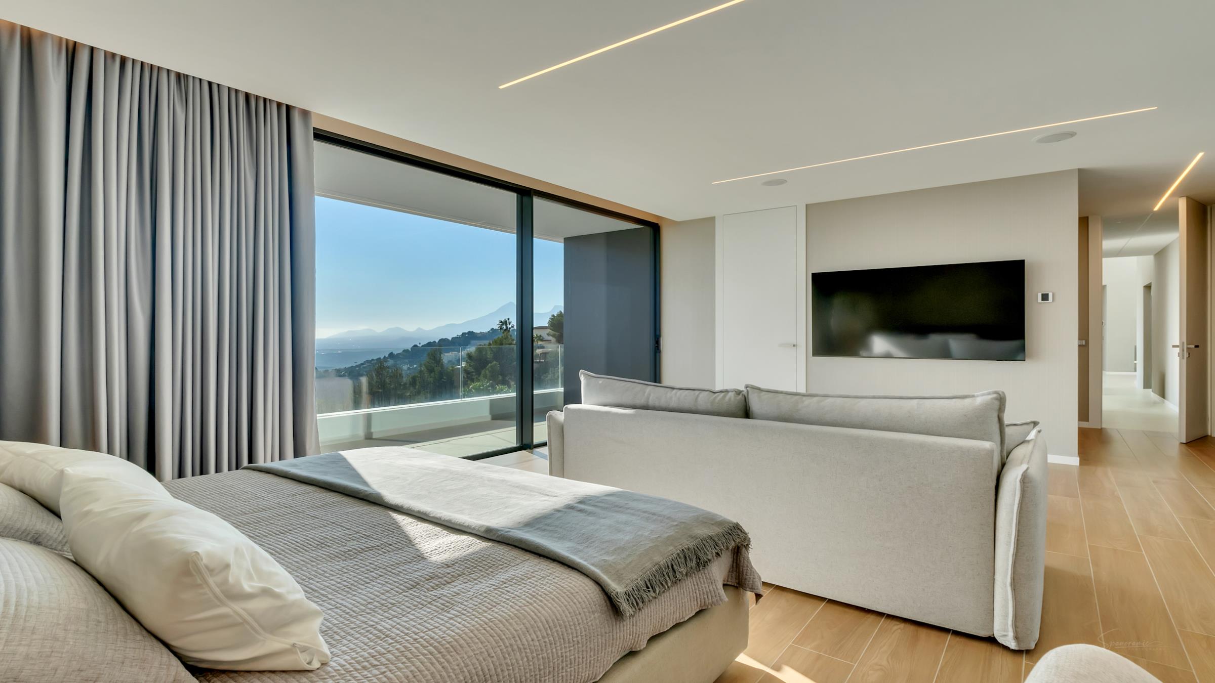 Spanoramic_Photography_066newsize_2400by1350.jpg