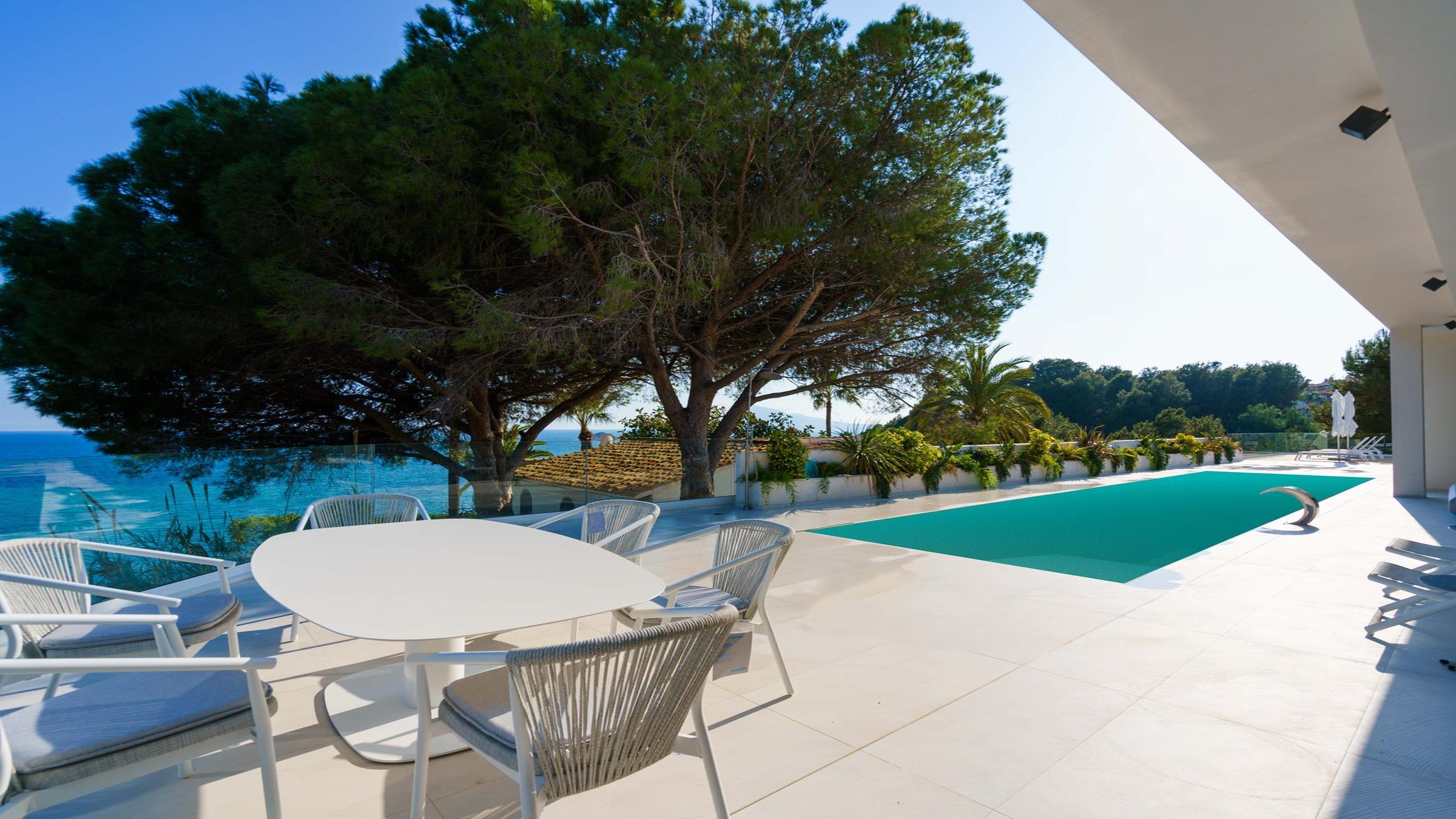 Gnardia_Altea1738_Edit1800x1350newsize_2400by1350.jpg