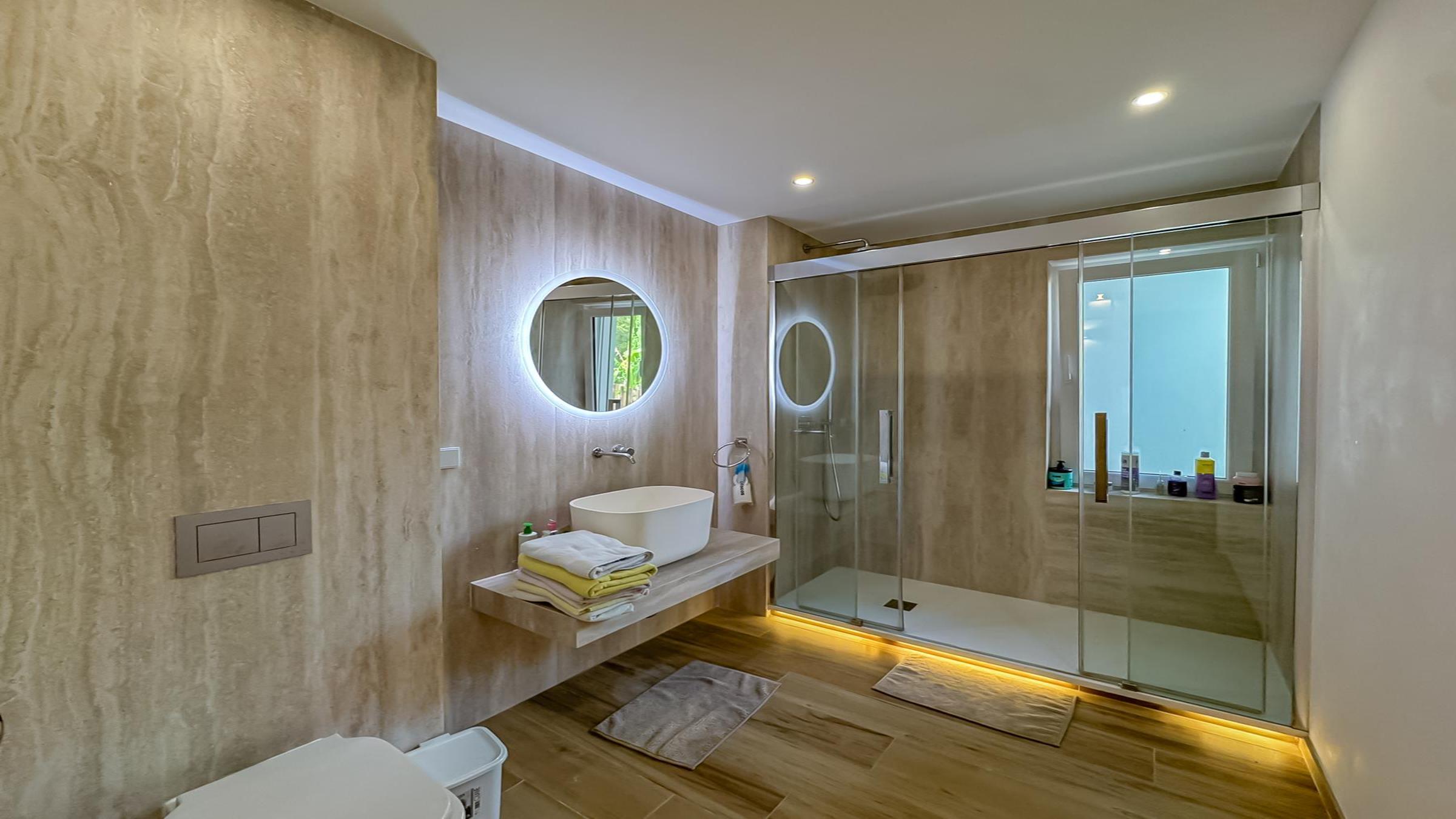 T2_nardia_Villa_Pool__24__1800x1350newsize_2400by1350.jpg