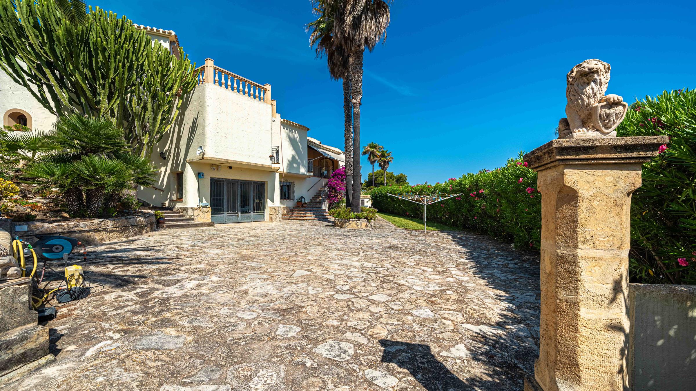 Z11_nardia_Javea_villa_3_6_newsize_2400by1350.jpg