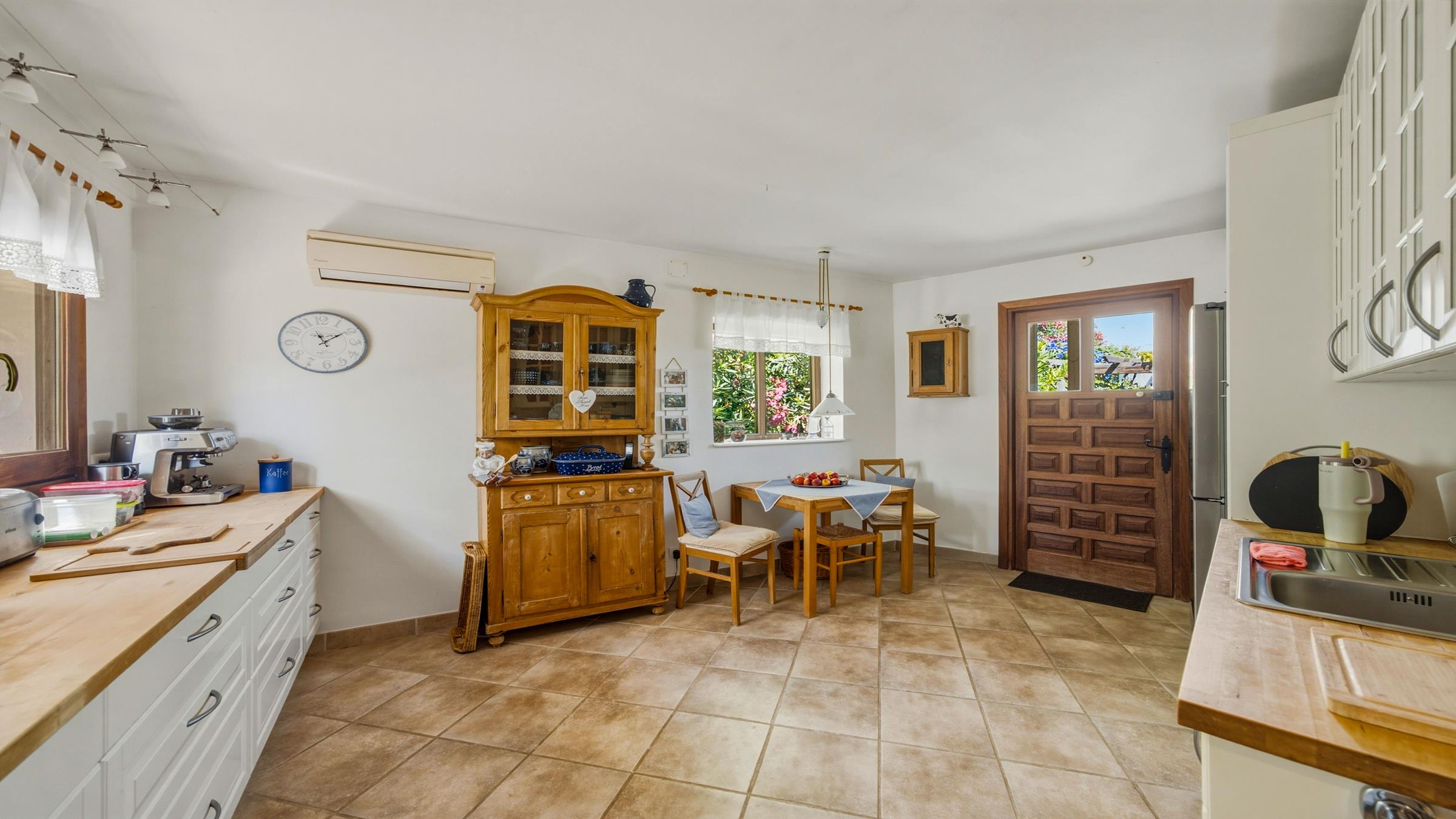 nardia_Javea_villa_43newsize_2400by1350.jpg