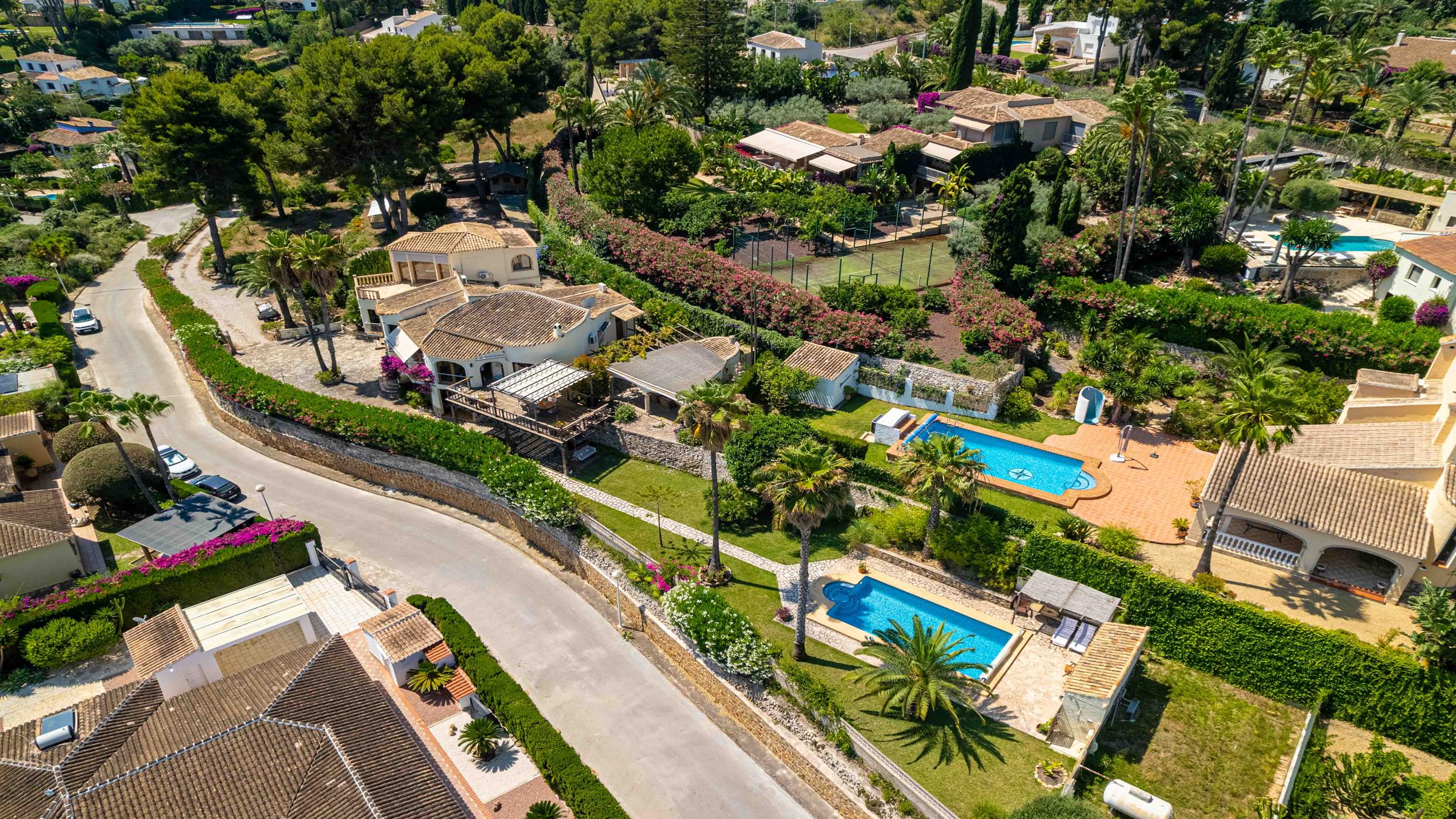 Z11_nardia_Javea_villa_3_7_newsize_2400by1350.jpg