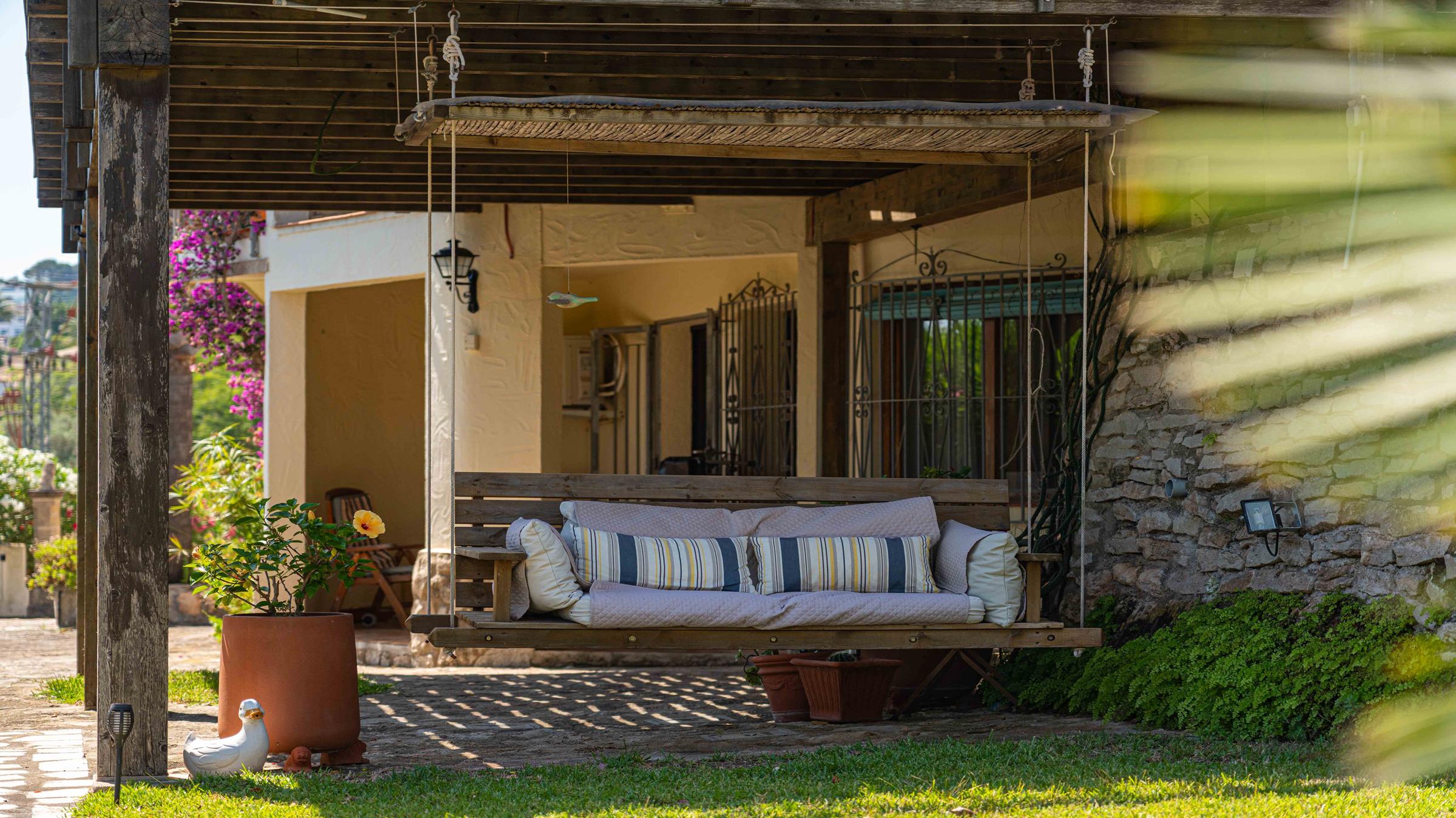 nardia_Javea_villa_30newsize_2400by1350.jpg