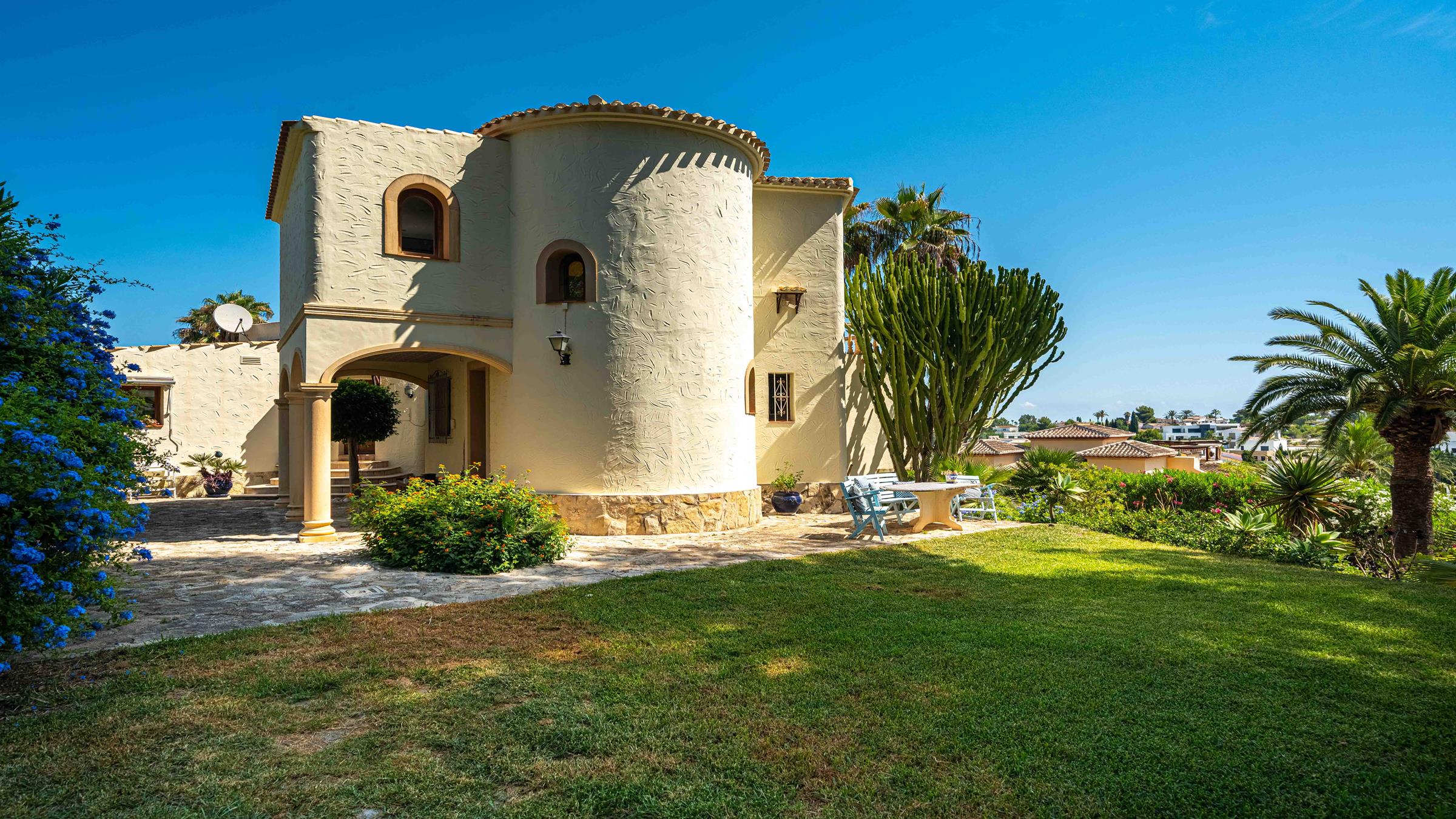 nardia_Javea_villa_12newsize_2400by1350.jpg