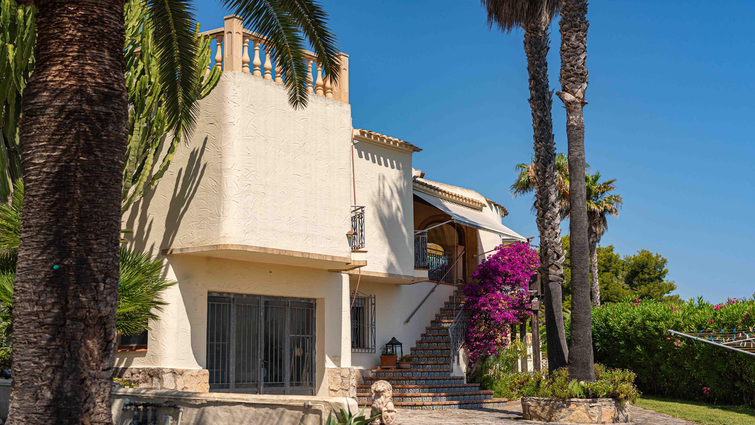 nardia_Javea_villa_10newsize_2400by1350.jpg