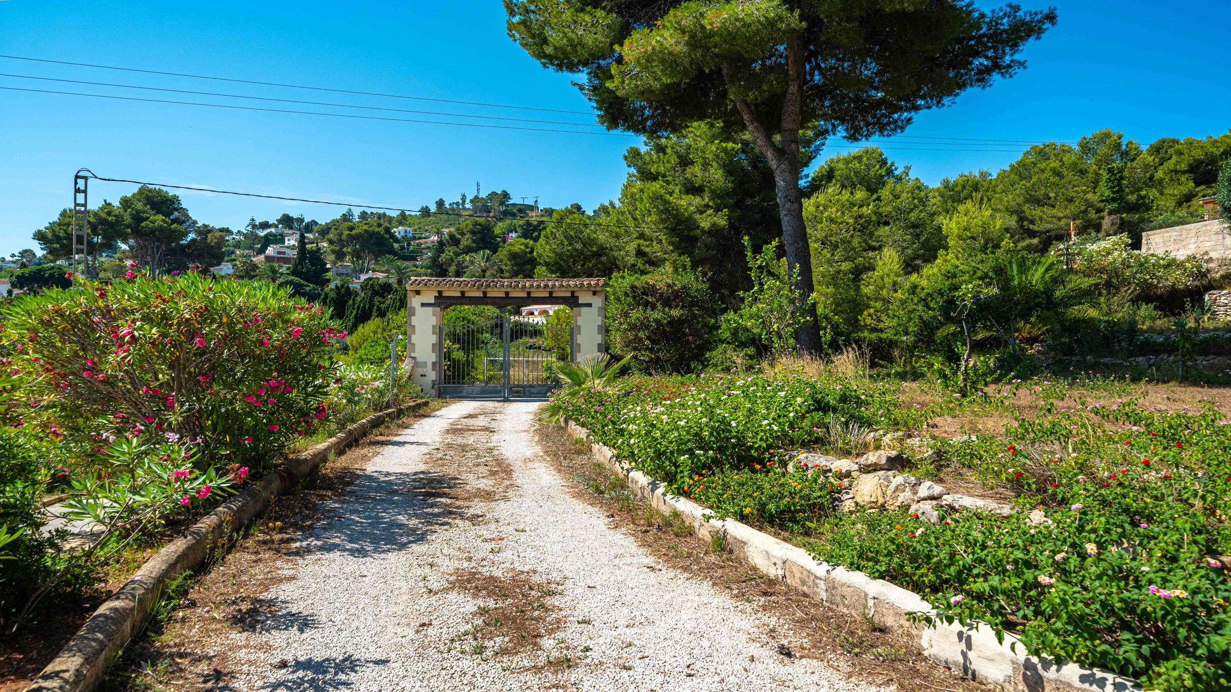 Z11_nardia_Javea_villa_3_4_newsize_2400by1350.jpg