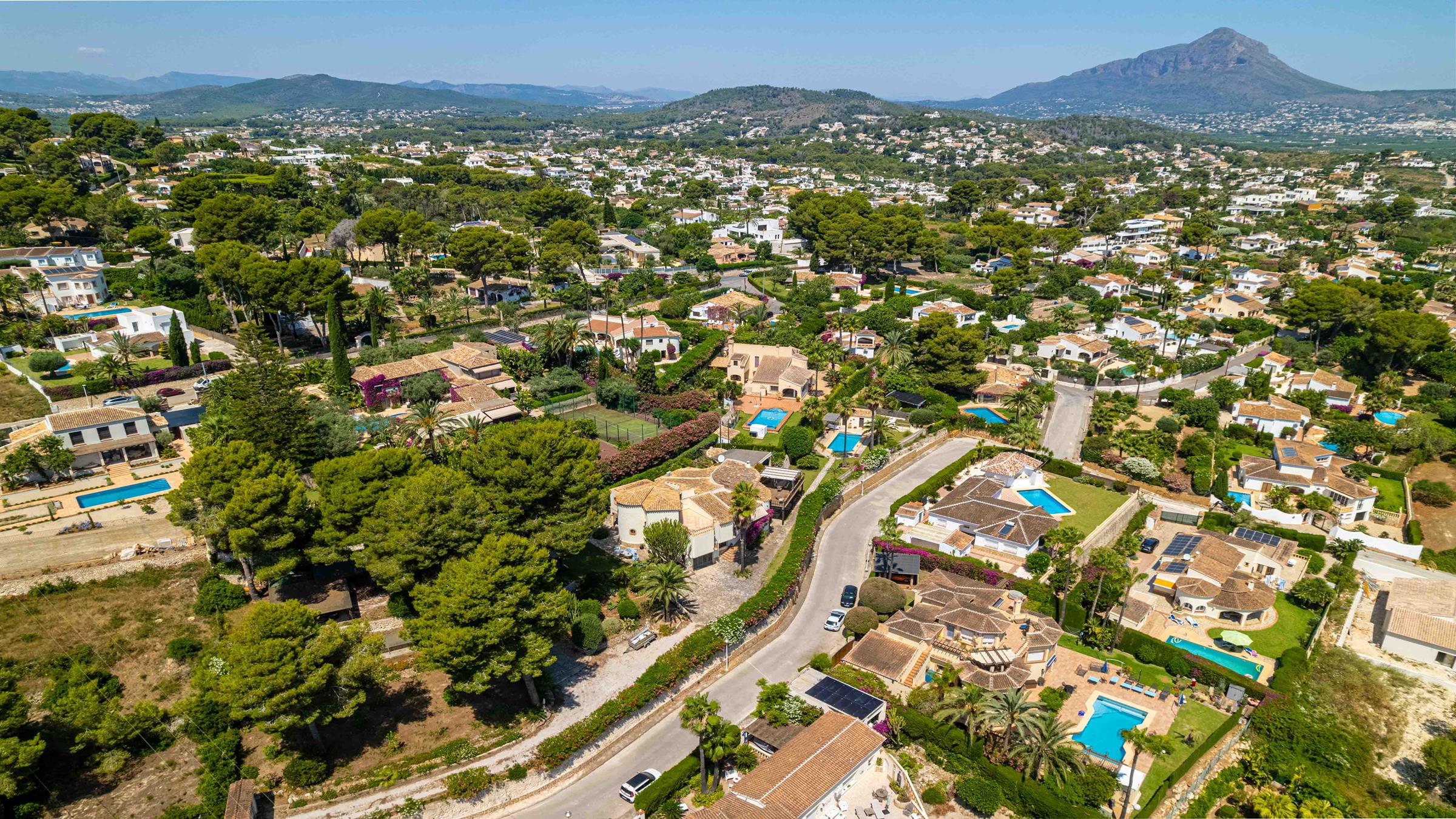 Z11_nardia_Javea_villa_3_3_newsize_2400by1350.jpg
