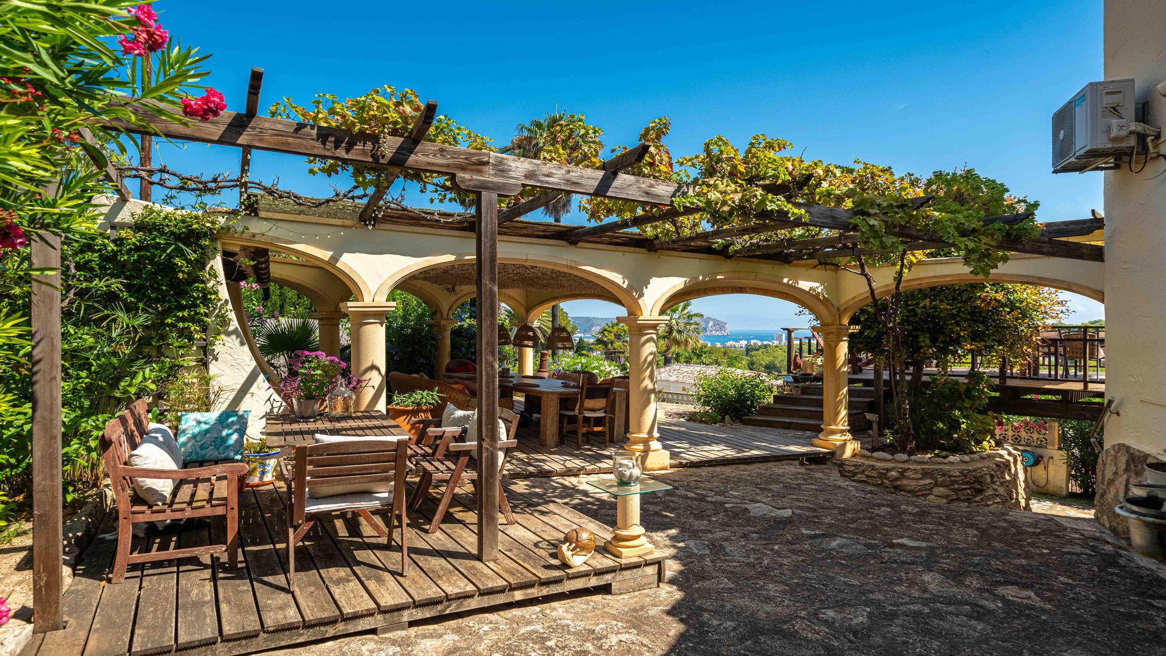 nardia_Javea_villa_15newsize_2400by1350.jpg