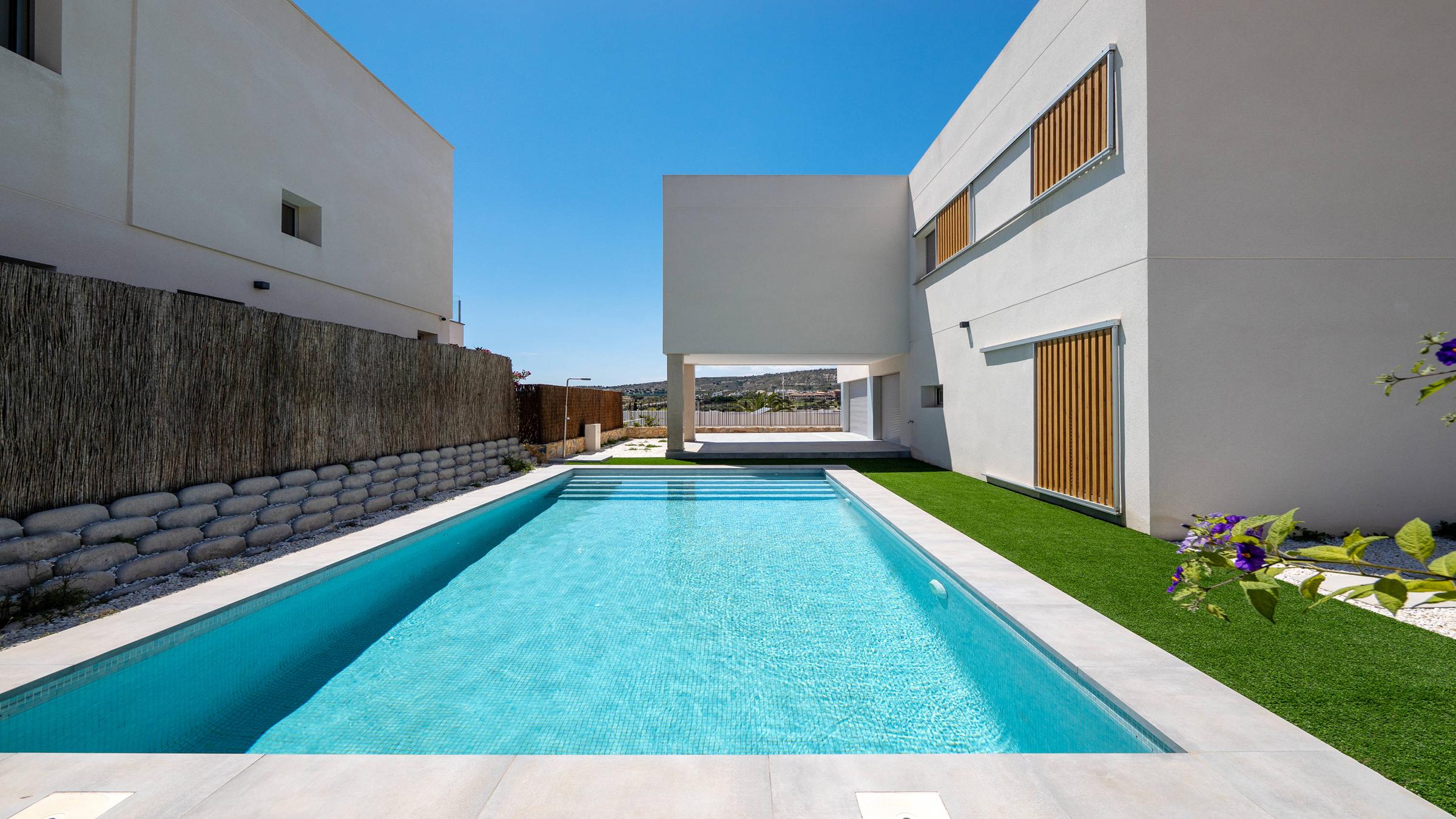 A_L1L6_Dinant_exterior_05newsize_L400by1350.jpg