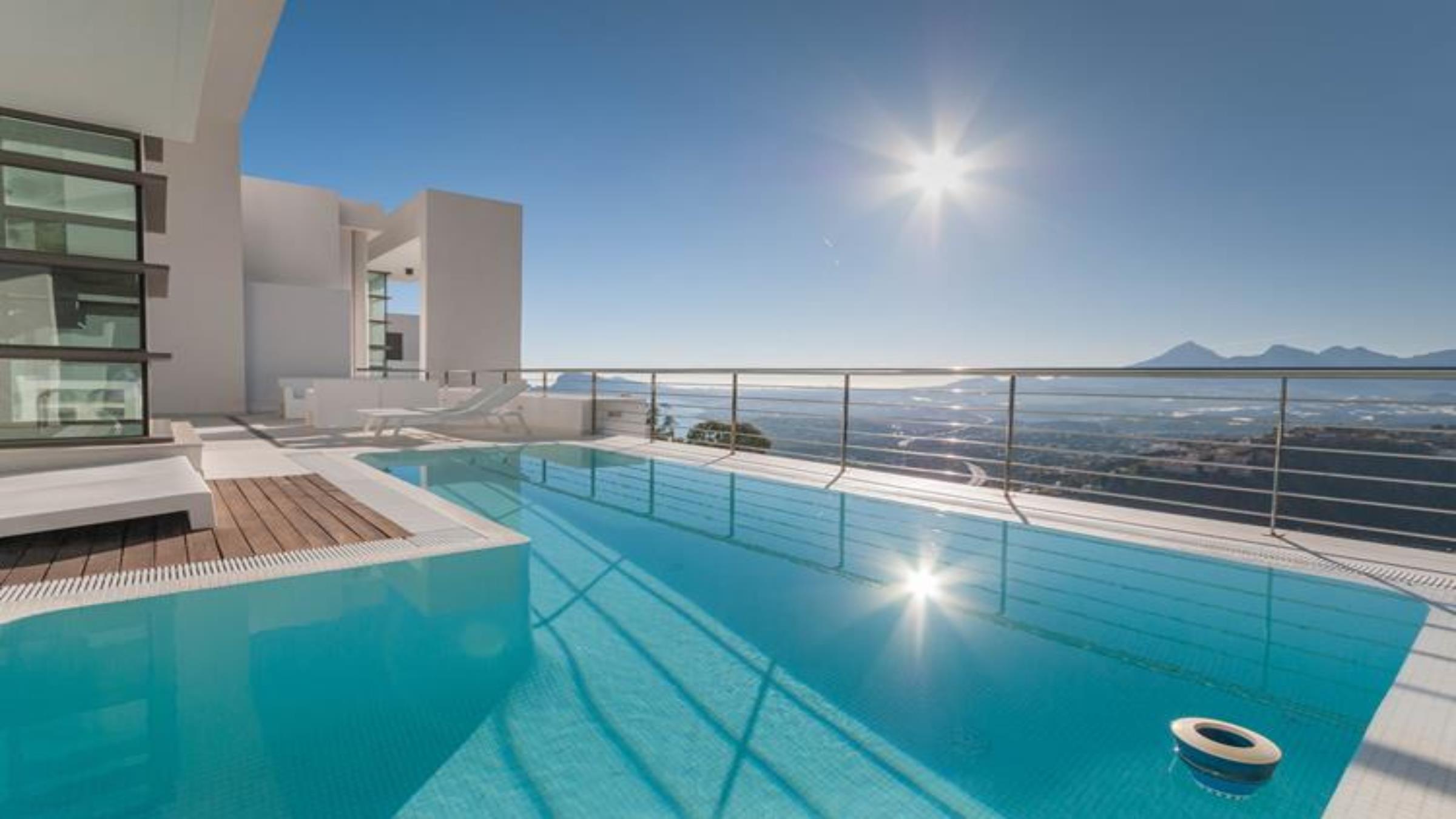 A_Villa_Luxury_seaview_nardia__13___newsize_2400by1350.jpg