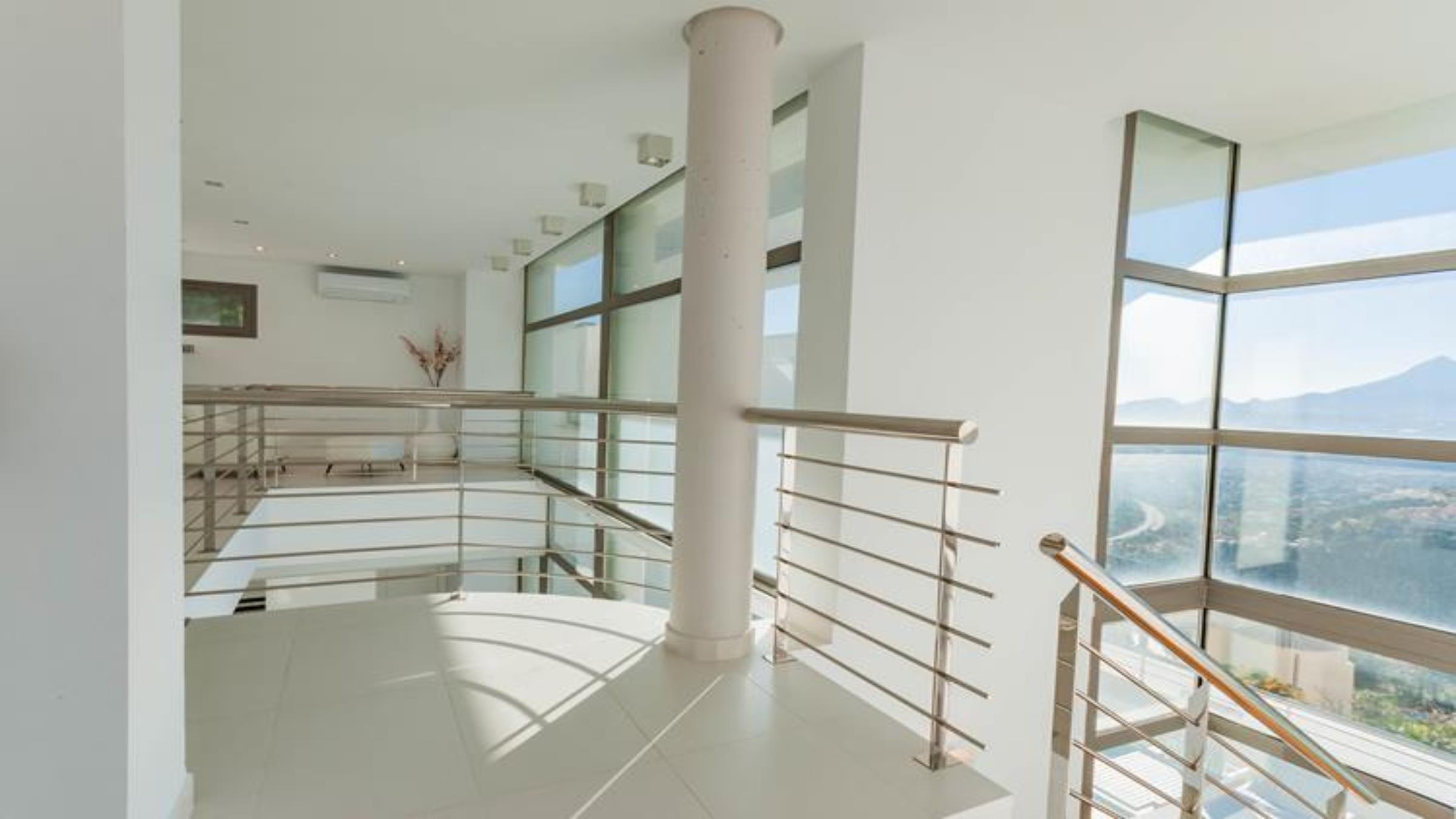 Villa_Luxury_seaview_nardia__27___newsize_2400by1350.jpg