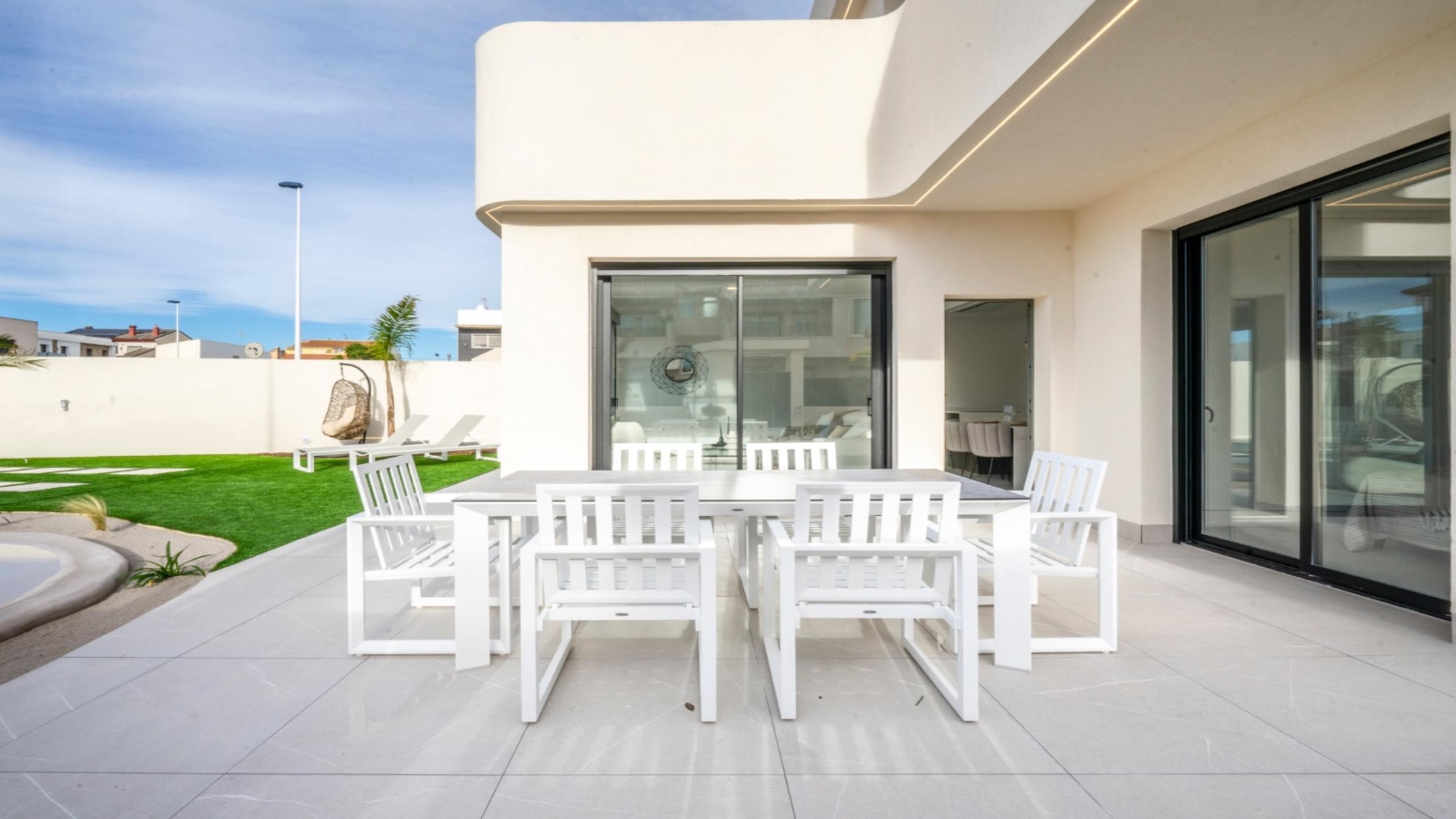 Serendipia_Beach_Villa_17newsize_2400by1350.jpg
