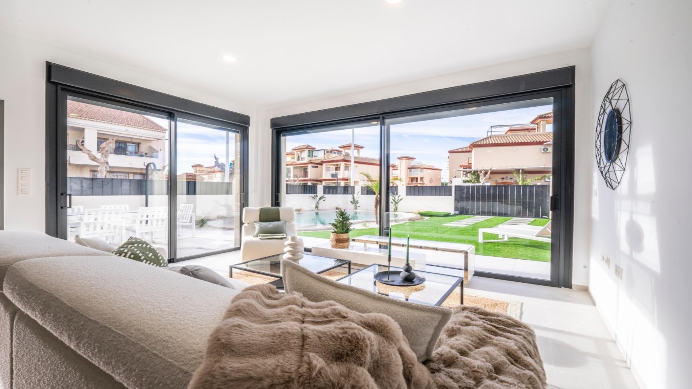 Serendipia_Beach_Villa_24newsize_2400by1350.jpg