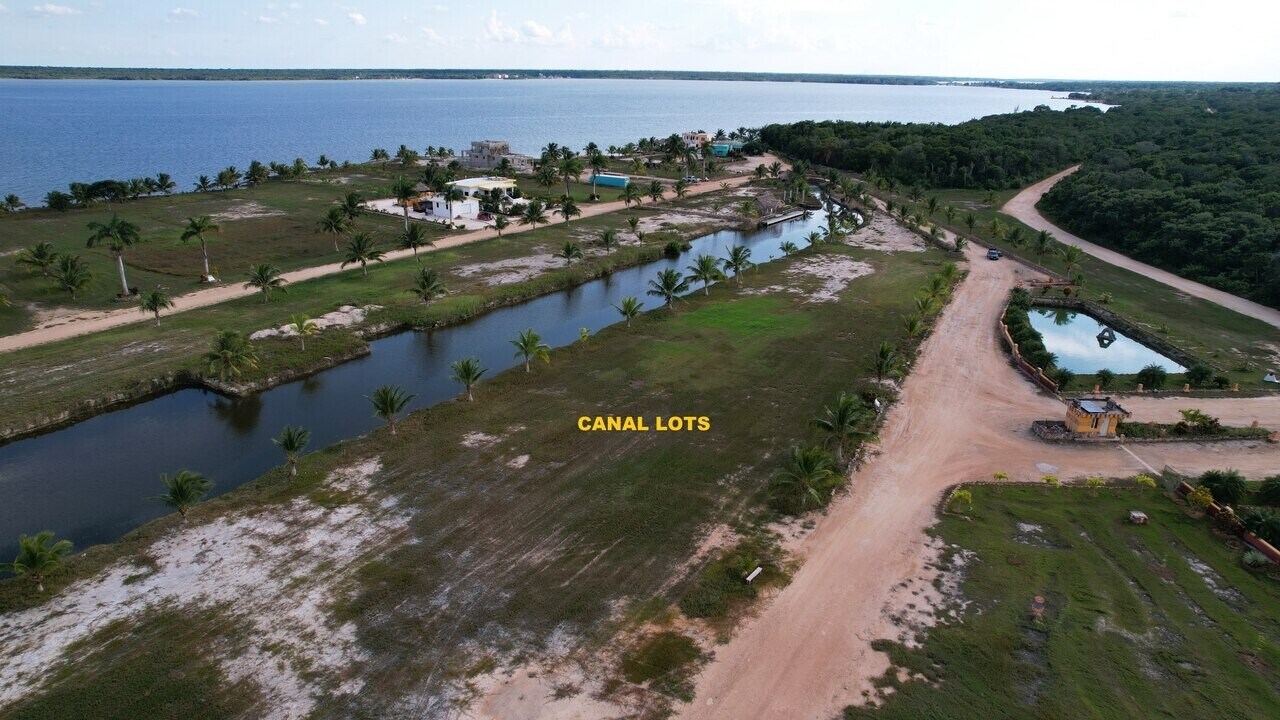 2 Beautiful Canal Lots; A Walking Distance To The Seafront In Cerros Sands • Vista Real Estate