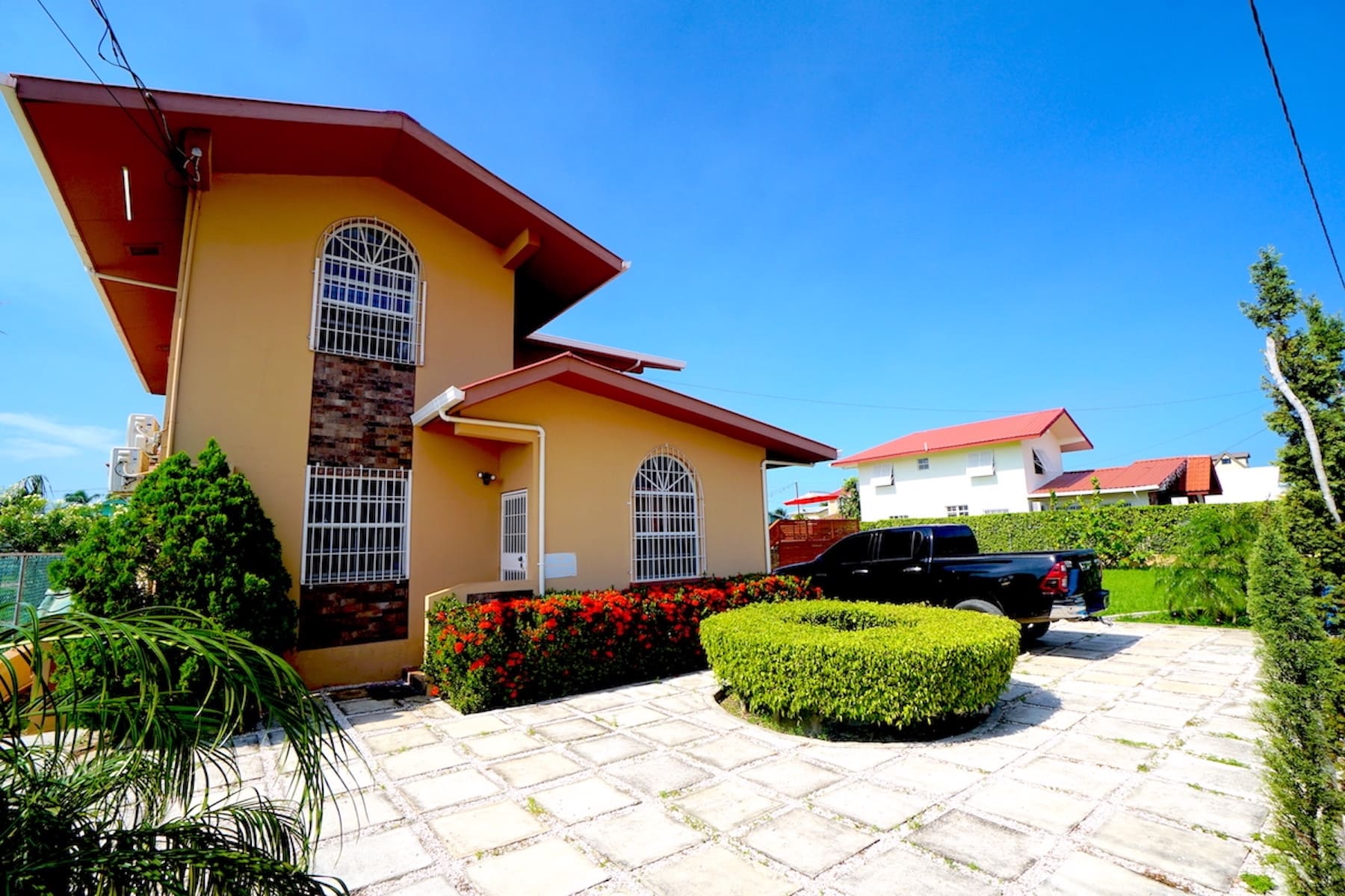 Impressive Split Level Single Family Home with Backyard Pool in Vista