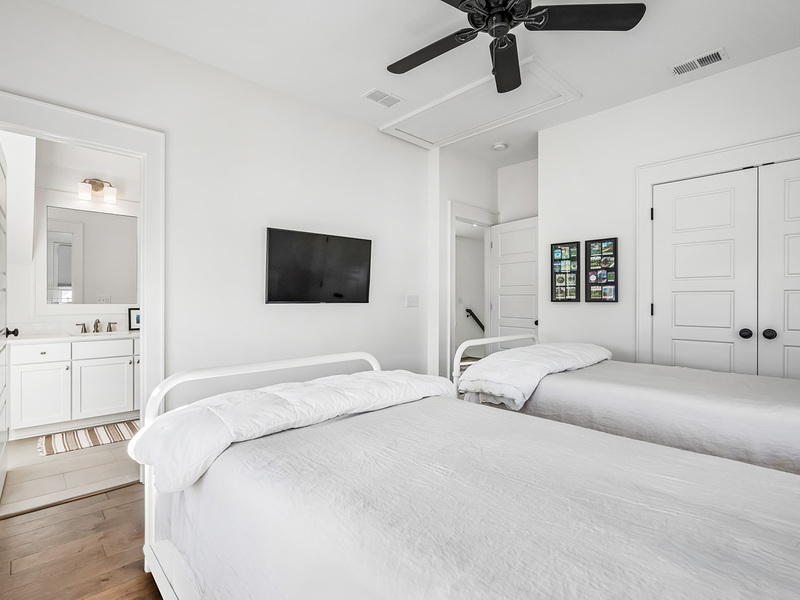 1482 Mizzen Alley