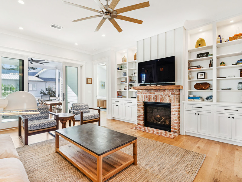 8072 Jack Island Drive