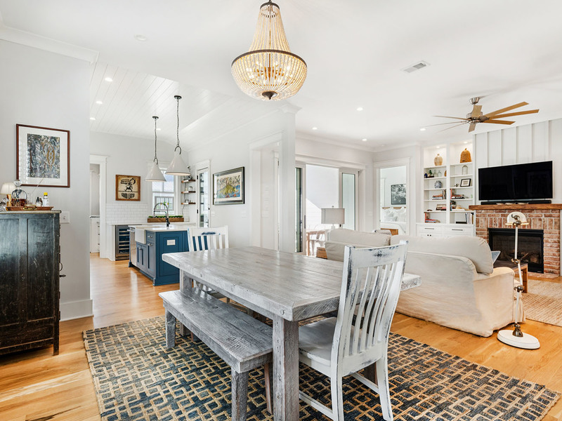 8072 Jack Island Drive