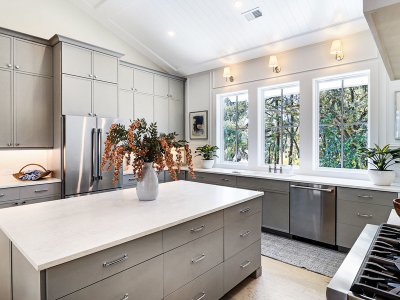 6033 Honey Hole Haven