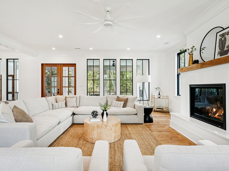 8258 Jack Island Drive