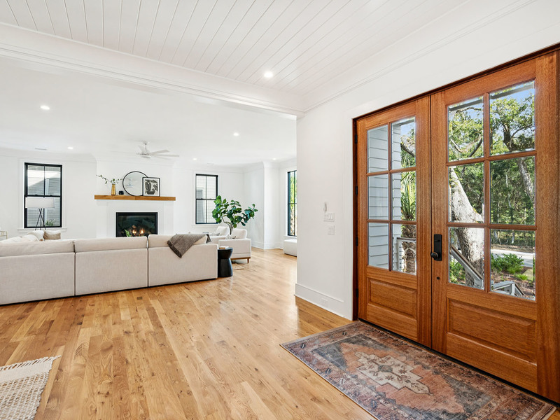 8258 Jack Island Drive