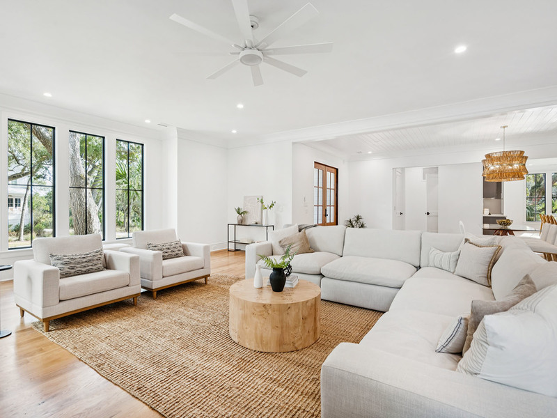 8258 Jack Island Drive