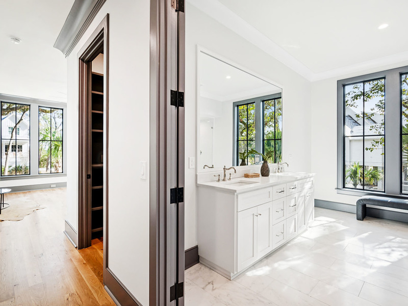 8258 Jack Island Drive