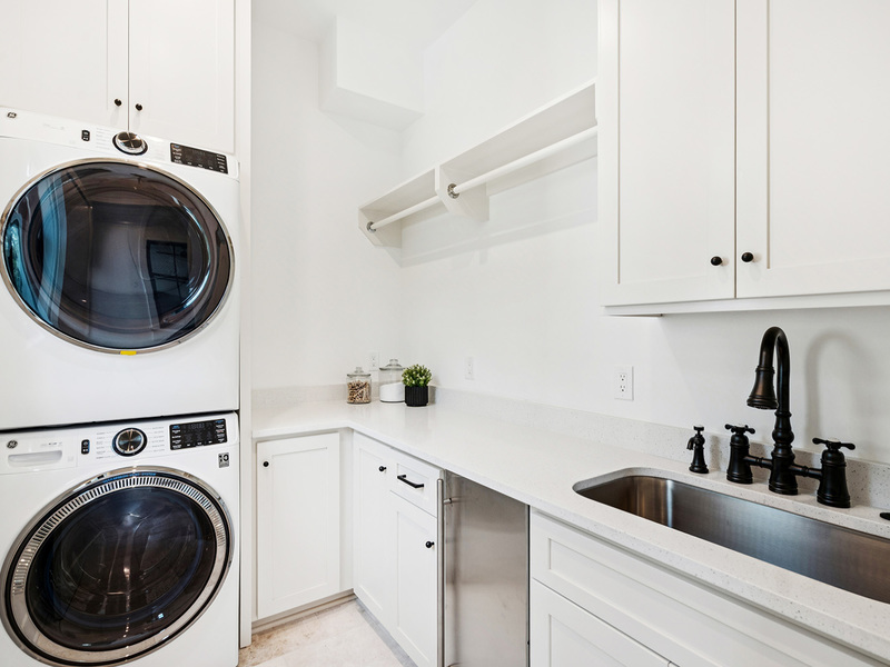 8187 Jack Island Drive