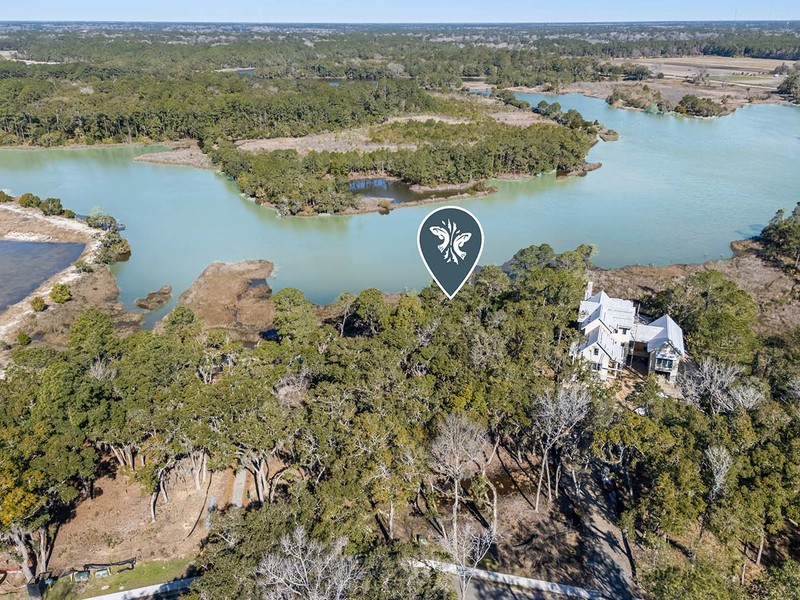 8111 Jack Island Drive