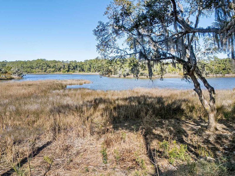 8111 Jack Island Drive