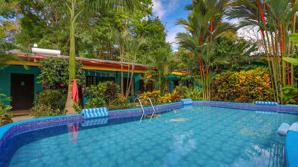 Rental Cabinas and Residential Home Walk to the Beach in Uvita