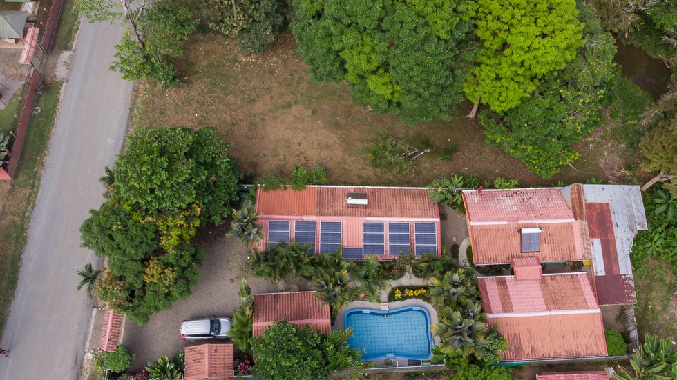 Rental Cabinas and Residential Home Walk to the Beach in Uvita