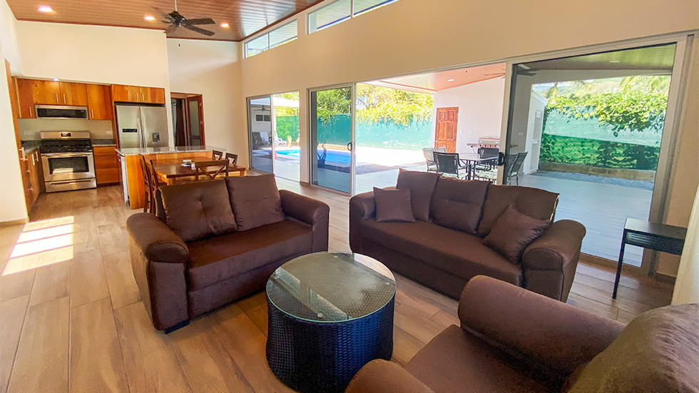 New Turnkey Home in Uvita with Large Outdoor Entertaining Area