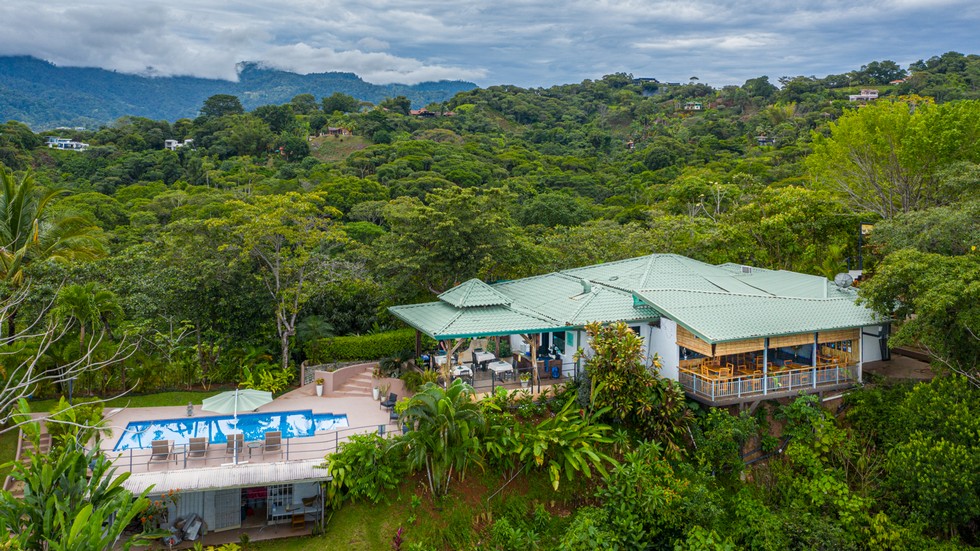 Boutique Hotel and Breathtaking Home with Ocean Views in Ojochal