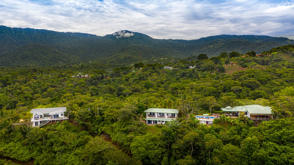 Boutique Hotel and Breathtaking Home with Ocean Views in Ojochal