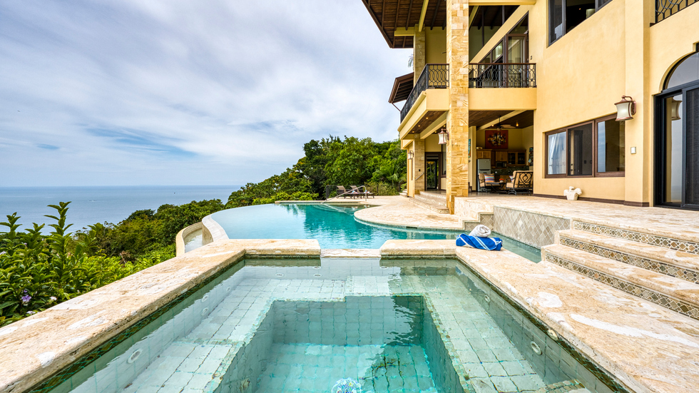 Ocean View Luxury Home with Infinity Pool in Escaleras