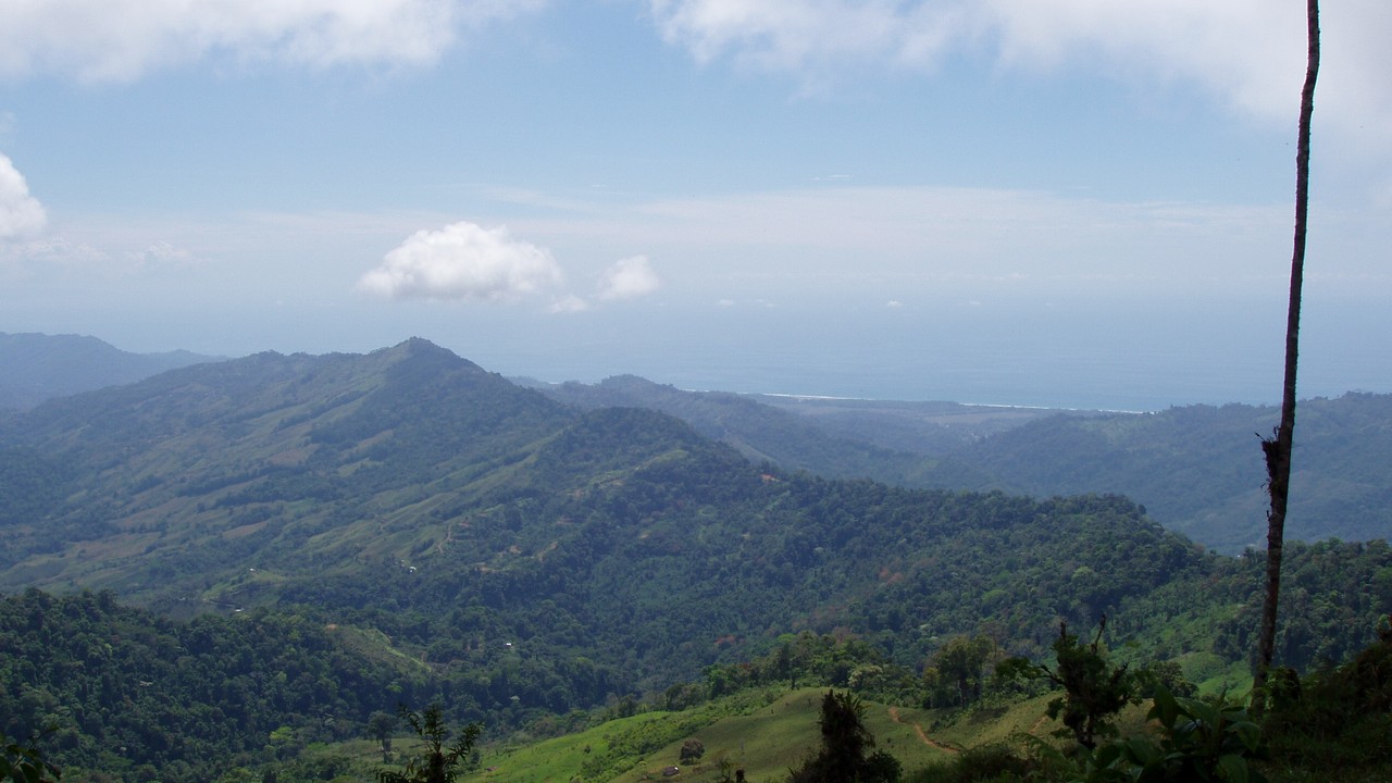 Off Grid Farm with Ocean View and Natural Springs