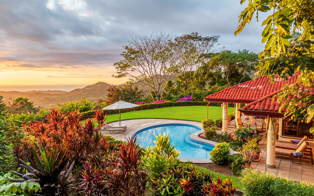Private Property with 3 Residences and Ocean Views in Ojochal