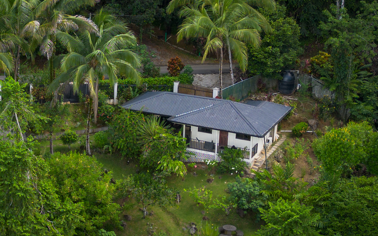 Ocean View House Surrounded by Rainforest Close to Uvita