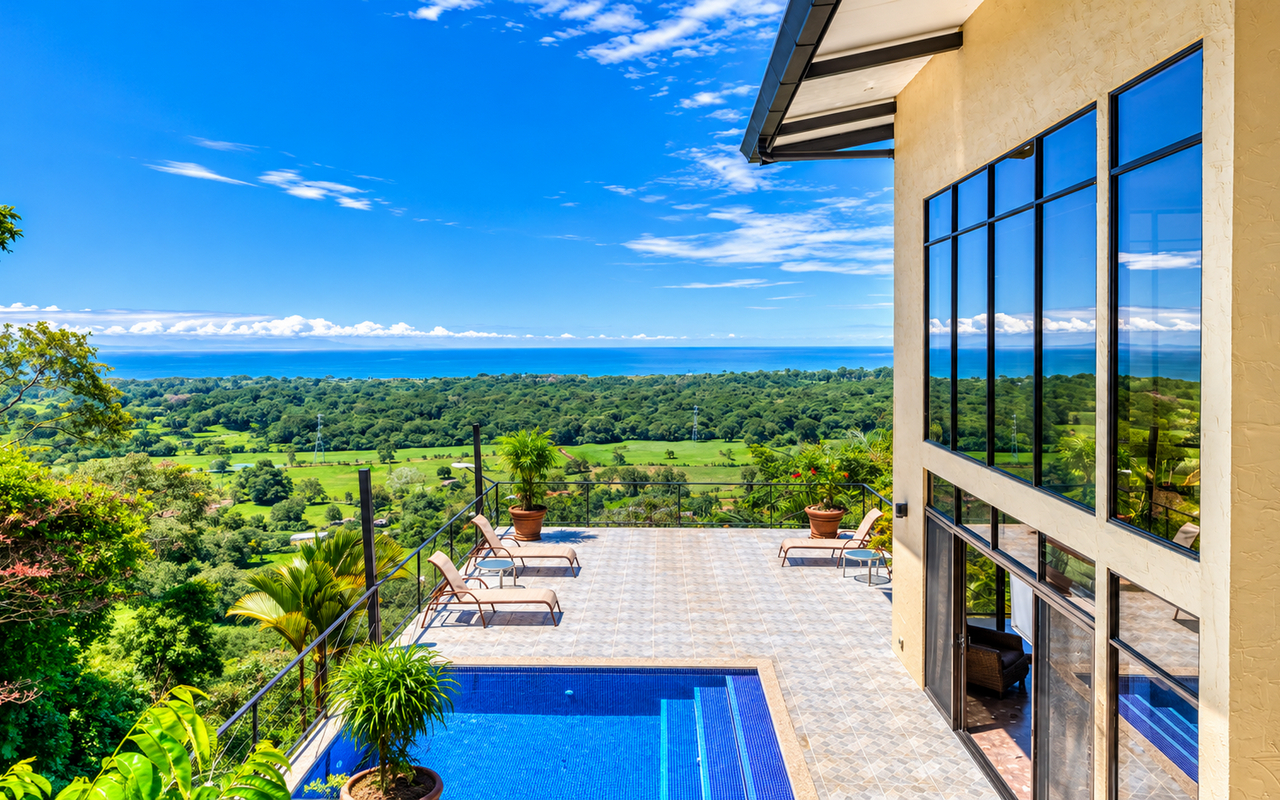 Beautiful Home with Stunning Ocean Views in Matapalo