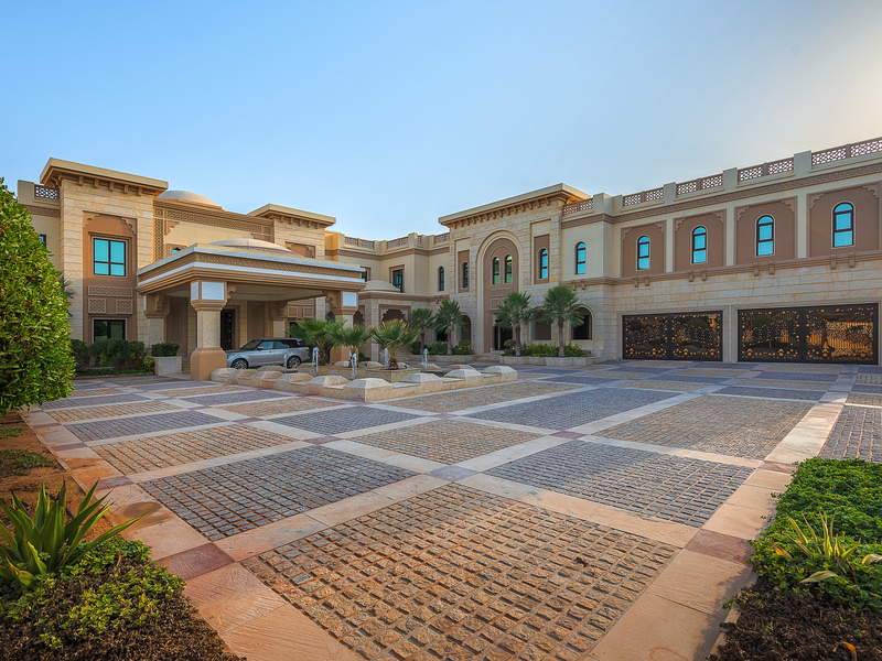 Stunning 8 Bedrooms | Emirates Hills Palace