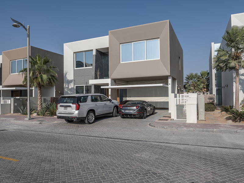 Custom-Built Villa on Palm Jumeirah