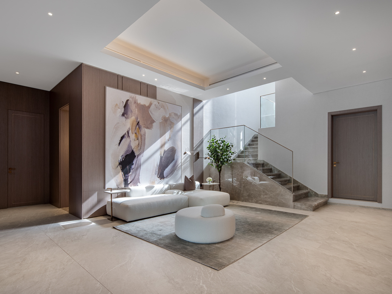 Bespoke Villa with Golf Course Views