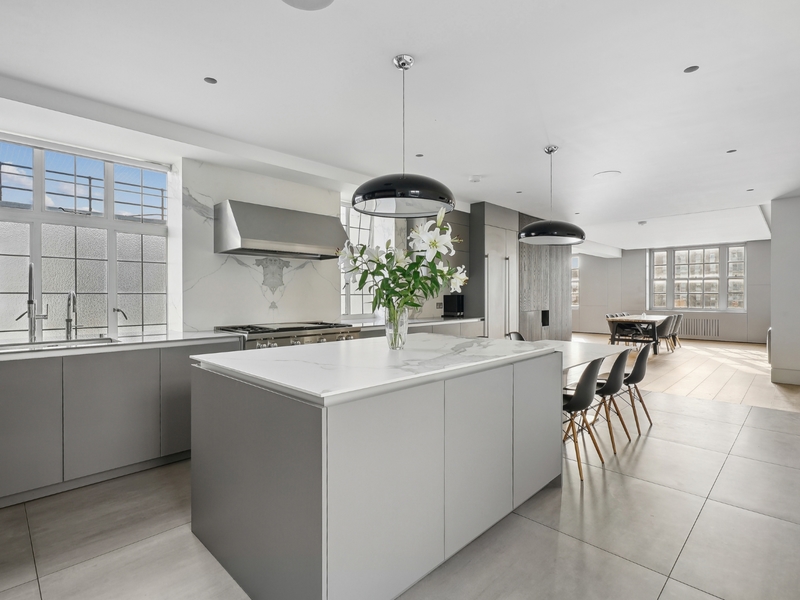 Wonderful penthouse in Marylebone