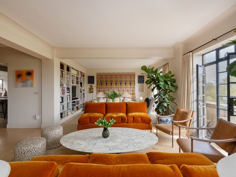 Fabulous fifth floor four bedroom apartment